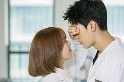 Những dấu hiệu cho thấy anh ấy không thực sự thích bạn mà chỉ cư xử lịch sự thôi