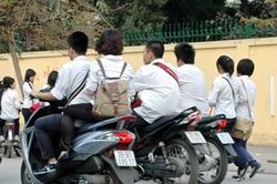 Giao xe cho người chưa đủ tuổi lái xe bị xử lý thế nào?