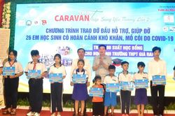 Trao nhiều suất học bổng và xe đạp cho học sinh khó khăn, mồ côi do COVID-19 ở Bạc Liêu