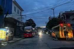 Bộ GTVT yêu cầu xử lý nghiêm tình trạng 'xe dù, bến cóc'