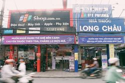 Doanh thu FPT Retail tăng 7% so với cùng kỳ