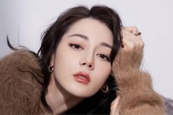 Bị chèn ép, Địch Lệ Nhiệt Ba có quyết định lớn, học theo đàn chị Dương Mịch