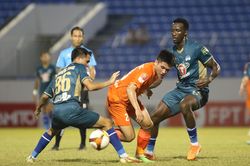 Vòng 3 giai đoạn 2 V-League 2023: Căng thẳng ở nhóm'cầm đèn đỏ'