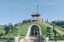Về với màu xanh nơi tuyến lửa