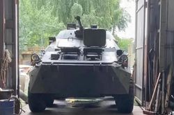 Ukraine hoán cải thiết giáp R-149BMR chiến lợi phẩm một cách độc đáo
