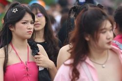 Bát nháo cảnh bán vé BlackPink, người mua chỉ hỏi cho vui