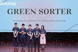 Ứng dụng hỗ trợ phân loại rác thải đoạt giải Nhất cuộc thi Unihack 2023