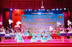 Tổ chức chương trình Rực rỡ hè vui