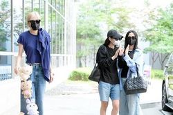 Trở về từ Hà Nội, bộ ba BLACKPINK làm 'tiểu phẩm': Rosé đã thua kèo gì Jennie, Jisoo?