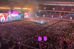 BlackPink gây 'bão' trên sân Mỹ Đình