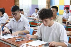 Chỉ báo nâng cao chất lượng giáo dục phổ thông qua đối sánh điểm thi
