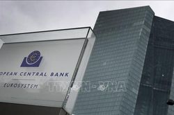 Chủ tịch ECB để ngỏ 2 kịch bản về chính sách lãi suất