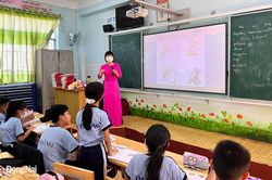 Cần giải pháp đồng bộ trong tuyển dụng, đãi ngộ giáo viên
