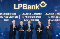 LPBank nhận 3 giải thưởng lớn từ tổ chức Thẻ hàng đầu quốc tế JCB