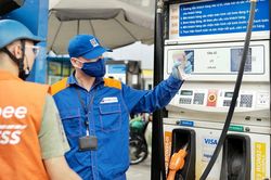 Giá xăng dầu trong nước sắp tăng mạnh?