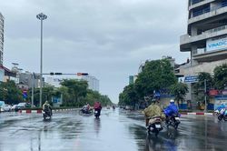 Dự báo thời tiết ngày 2/8: Mưa dông khắp cả nước, đề phòng lũ quét và lở đất
