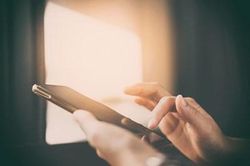 Bị lừa hơn 1,4 tỉ đồng khi tham gia ứng dụng hẹn hò online