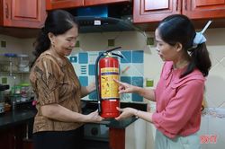 'Nhà tôi có bình chữa cháy'
