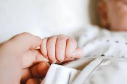 Trẻ sinh ra ở 3 thời điểm này có thể được hưởng phúc lành, cả đời sung túc