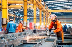 PMI Việt Nam tháng 7/2023 tăng lên mức 48,7 điểm