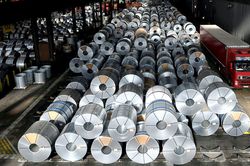 Giá thép hôm nay 01/8: Nhu cầu sử dụng thép HRC của các nhà máy tôn mạ trong nước ở mức yếu