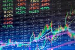 Thanh khoản lập kỷ lục nhưng VN-Index vẫn giảm 5,34 điểm