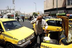 Iran cho phép người dân nghỉ lễ hai ngày vì nắng nóng