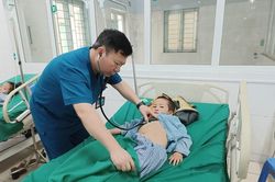 Một trẻ em tử vong do ngộ độc quả hồng châu ở Hà Giang