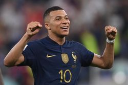 Mbappe nhận tiền thưởng 'khổng lồ' từ PSG