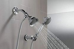 Cách xử lý vòi hoa sen bị tắc