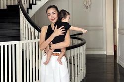 Tăng Thanh Hà hé lộ cuộc sống mẹ bỉm sữa