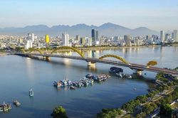 Doanh thu du lịch Đà Nẵng 'bùng nổ' trong 7 tháng đầu năm 2023