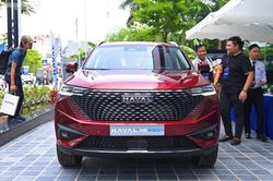 Haval H6 Hybrid 2023 lần đầu ra mắt tại Việt Nam, giá hơn 1 tỷ đồng