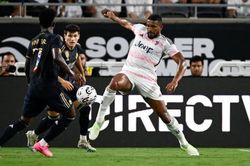 Real Madrid dứt điểm kém, thua tiếp Juventus sau thảm bại trước Barca trong chuyến du đấu Mỹ