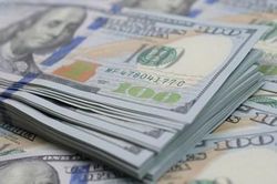 Tỷ giá USD hôm nay (3-8): Đồng USD tiếp đà tăng vượt mốc 102