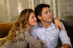 Thủ Tướng Canada bất ngờ tuyên bố ly thân vợ