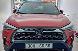Toyota Corolla Cross biển số tứ 6 chào bán giá gấp đôi xe mới