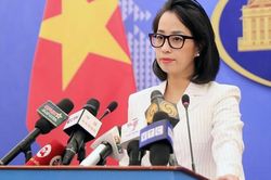 Yêu cầu Philippines xử lý nghiêm hành động phá hoại lá quốc kỳ của Việt Nam