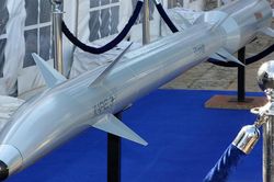 Mỹ cho phép Israel bán hệ thống phòng không David Sling cho Phần Lan