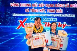 Nam sinh viên năm thứ nhất trở thành Quán quân Hội thi 'Tầm nhìn xuyên thế kỷ'