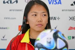 Huỳnh Như chưa gia hạn hợp đồng với Lank FC