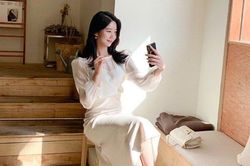 10 set đồ công sở không điểm trừ với chân váy trắng