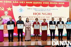 Điểm tựa cho người yếu thế