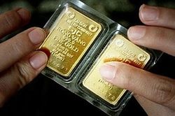Vàng miếng SJC vẫn ổn định trước những biến động của giá vàng thế giới