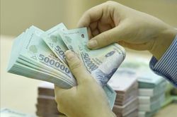 Chuyển tiền online từ 500 triệu trở lên phải báo cáo cơ quan phòng chống rửa tiền