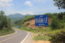 Lái xe 20 năm kinh nghiệm chia sẻ bí quyết vượt nỗi ám ảnh cung đèo Khánh Lê