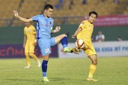 HLV Khánh Hòa buồn vì thua Bình Dương 0-3