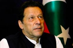 Cựu Thủ tướng Pakistan bị kết án 3 năm tù với cáo buộc tham nhũng