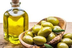 Cách dùng dầu ô liu dưỡng da