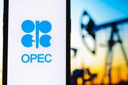 Phân tích thị trường: Hệ quả của sản lượng OPEC+ giảm mạnh